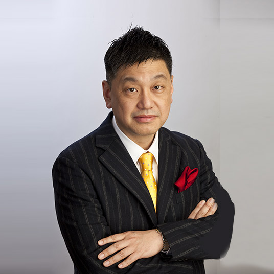 顧問　横尾紀雄